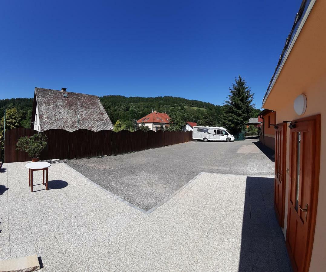 Penzion Otmarka Techonin Exterior foto